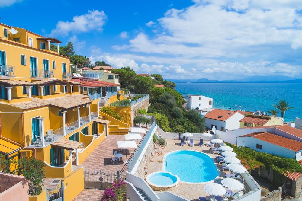 Lu' Hotel Maladroxia Sant'Antioco Exterior foto