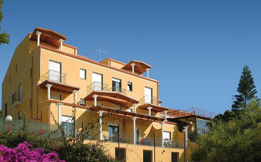 Lu' Hotel Maladroxia Sant'Antioco Exterior foto
